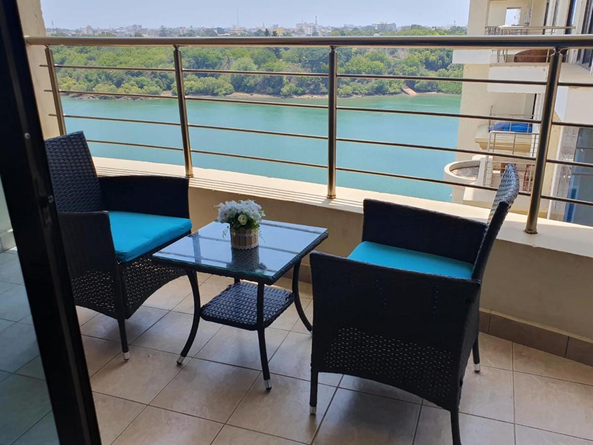 Penthouse Five - The Beautiful 3Br En-Suite Apt Mombasa Exterior photo