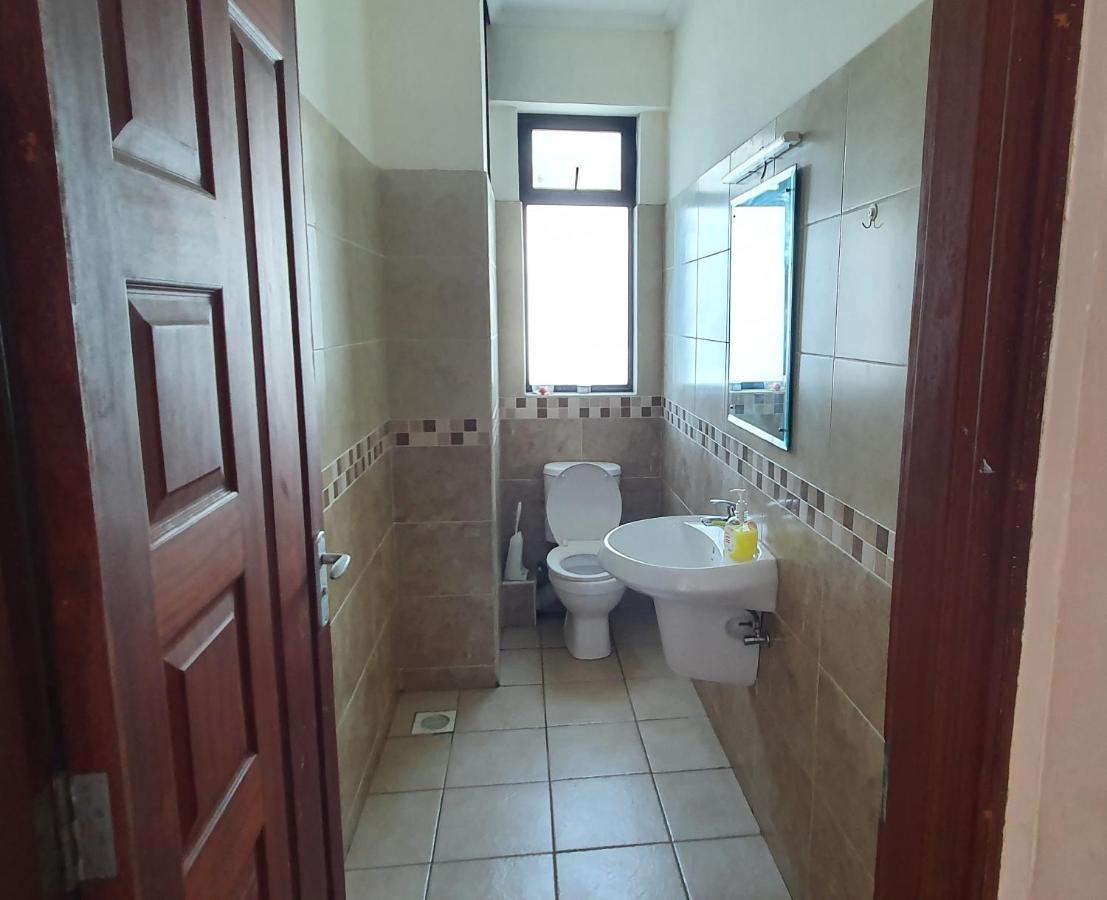 Penthouse Five - The Beautiful 3Br En-Suite Apt Mombasa Exterior photo